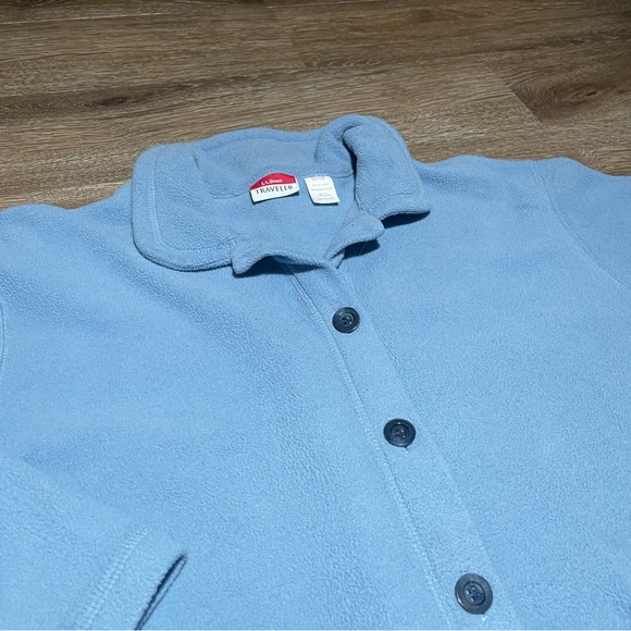 Baby Blue L.L. Bean Traveller Button Up - Picture 3 of 5